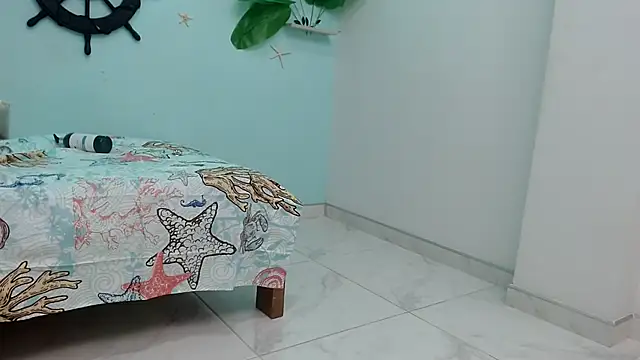 eladyrous98 online show from October 12, 2025, 4:47 am