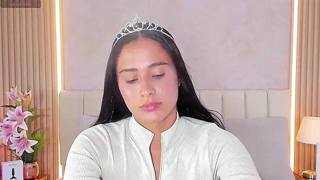 ZOEBARLOWE online show from November 7, 2025, 7:07 pm