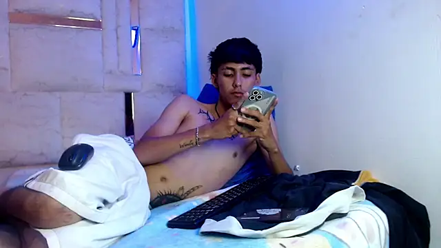 Snapshot of yiisu_ chatting on September 12, 2025, 6:29 pm yiisu online show from September 12, 2025, 6:29 pm