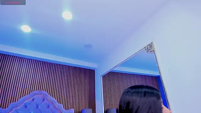 Snapshot of SelenaStonne chatting on October 27, 2025, 8:10 pm SelenaStonne online show from October 27, 2025, 8:10 pm