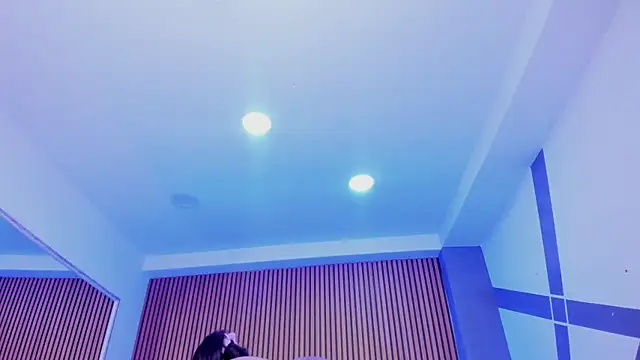 Snapshot of SelenaStonne chatting on October 12, 2025, 7:15 pm SelenaStonne online show from October 12, 2025, 7:15 pm