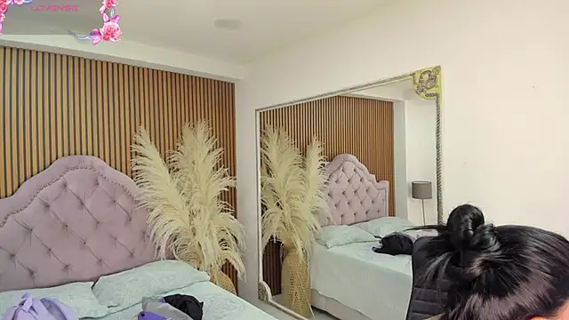 SelenaStonne online show from February 7, 2026, 7:55 pm