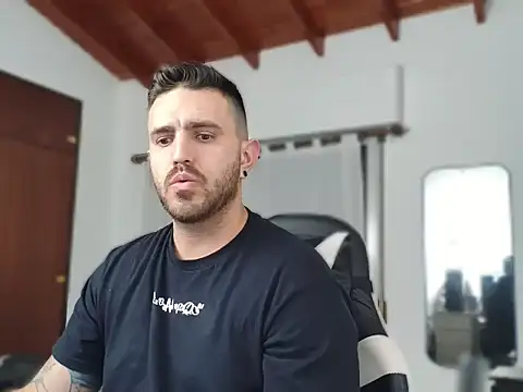 xfeegoox online show from September 18, 2025, 10:02 pm