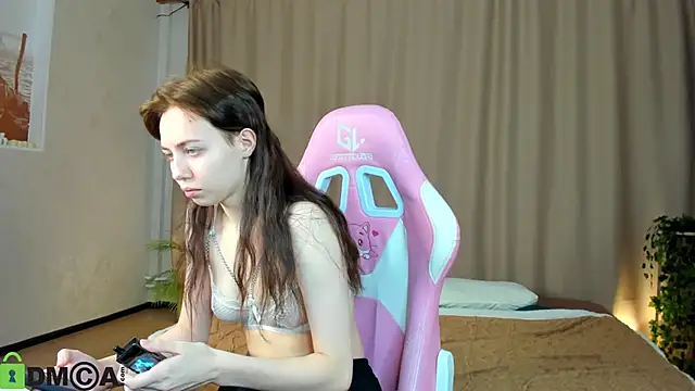 Skelerata online show from October 5, 2025, 1:07 am