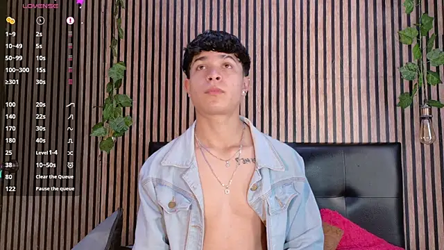 Felipe boy1 online show from September 11, 2025, 9:37 pm