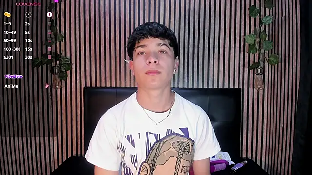 Felipe boy1 online show from September 9, 2025, 3:49 am