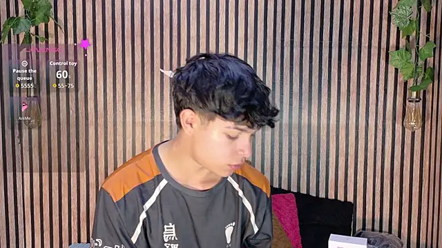 Felipe boy1 online show from October 11, 2025, 3:40 am