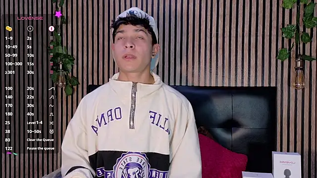 Felipe boy1 online show from September 26, 2025, 3:02 am