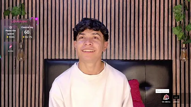 Felipe boy1 online show from October 25, 2025, 5:17 am