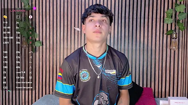 Felipe boy1 online show from September 28, 2025, 3:24 am