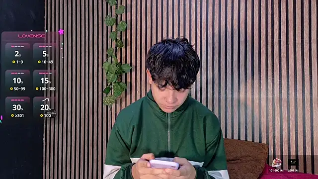 Felipe boy1 online show from October 9, 2025, 2:56 am