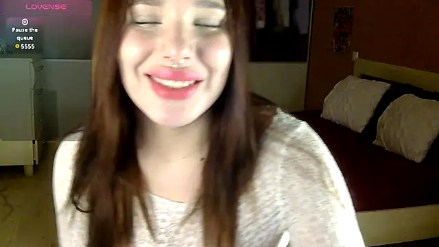 Snapshot of Cassie_Pinkkk chatting on November 28, 2025, 2:39 pm Cassie Pinkkk online show from November 28, 2025, 2:39 pm