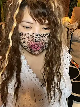 Snapshot of xoxLILxMELOxox chatting on October 3, 2025, 4:52 pm xoxLILxMELOxox online show from October 3, 2025, 4:52 pm