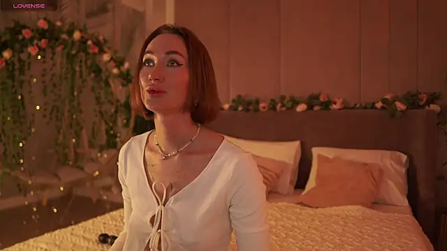 Snapshot of Serena_Waldarf chatting on September 26, 2025, 4:58 pm Serena Waldarf online show from September 26, 2025, 4:58 pm