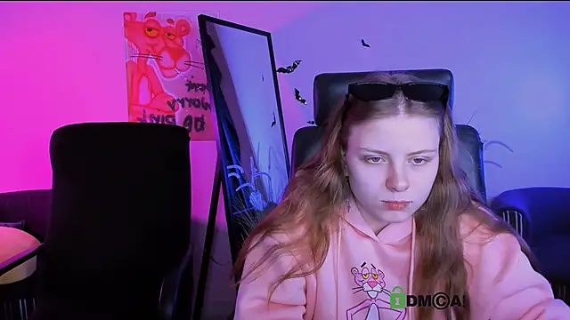 foxy tease  online show from November 5, 2025, 9:34 am