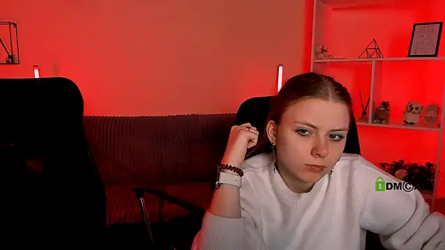 foxy tease  online show from October 19, 2025, 1:19 am