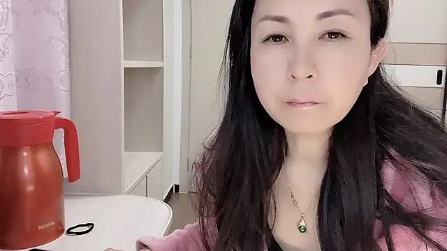 Snapshot of JackieBell chatting on November 7, 2025, 10:46 pm JackieBell online show from November 7, 2025, 10:46 pm