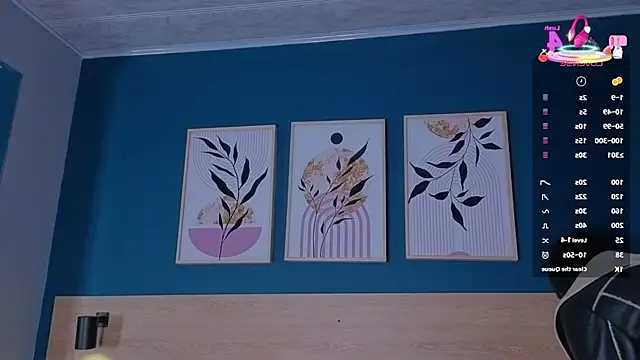 SarahMiler  online show from October 17, 2025, 11:45 am