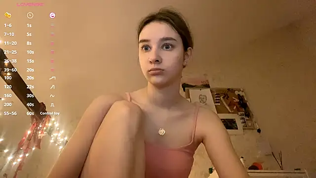 DanaCore online show from October 25, 2025, 5:02 pm