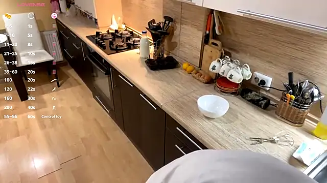 DanaCore online show from October 28, 2025, 7:13 pm