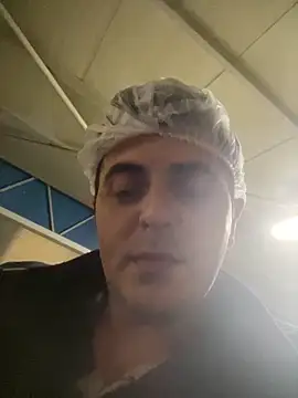 Semihh35 online show from April 21, 2026, 1:29 am