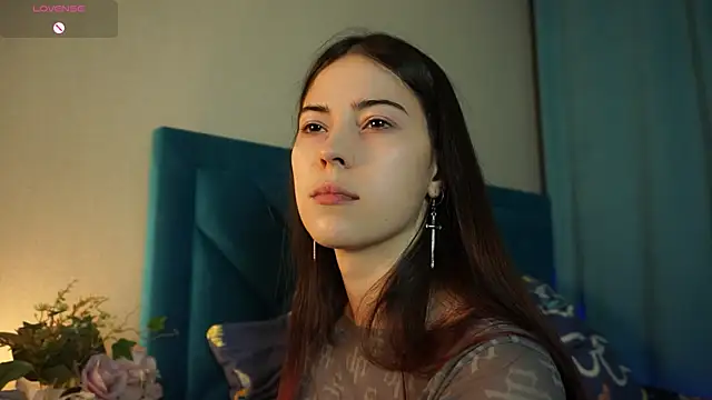 ywixos online show from October 12, 2025, 1:34 pm