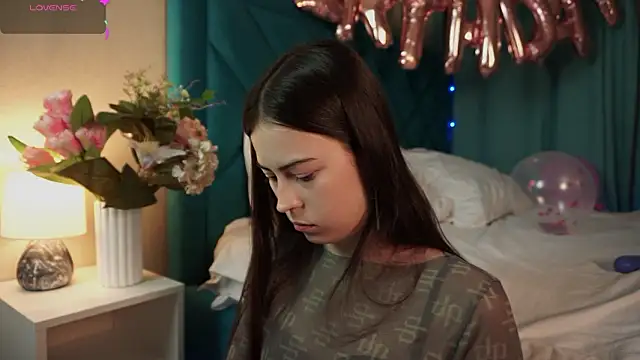 ywixos online show from February 27, 2026, 2:39 pm