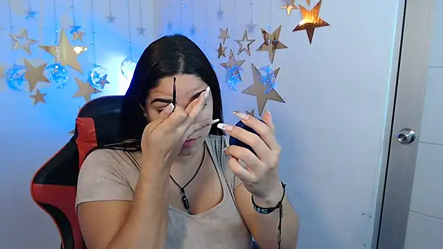 lucia ht online show from October 3, 2025, 1:53 am