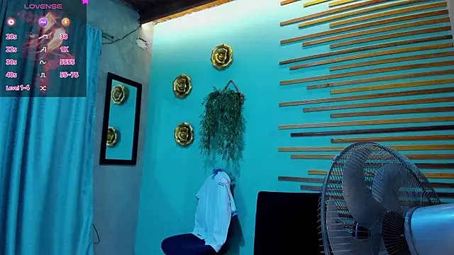 jharol cardonaa online show from October 2, 2025, 2:42 pm