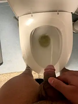 latina-pene online show from January 9, 2026, 10:39 pm