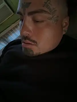 Snapshot of junieboy6 chatting on November 4, 2025, 7:50 pm junieboy6 online show from November 4, 2025, 7:50 pm