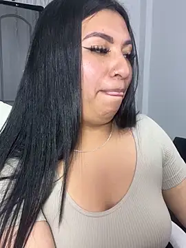 Issa Santana online show from November 20, 2025, 6:41 pm