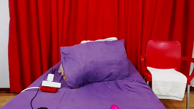 SexyBustyBoobs online show from October 14, 2025, 6:30 pm