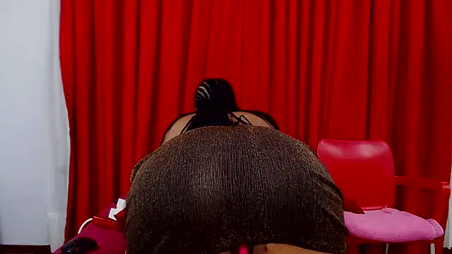 SexyBustyBoobs online show from December 2, 2025, 5:36 pm