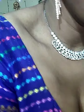 Snapshot of Hotty_Sonali chatting on October 17, 2025, 11:50 pm Hotty Sonali online show from October 17, 2025, 11:50 pm