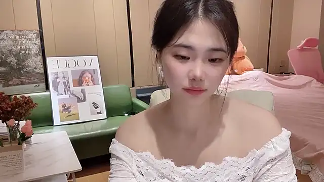 Snapshot of suki-1 chatting on September 26, 2025, 8:32 am suki-1 online show from September 26, 2025, 8:32 am