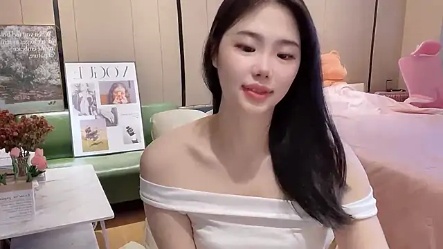 Snapshot of suki-1 chatting on September 28, 2025, 6:42 am suki-1 online show from September 28, 2025, 6:42 am