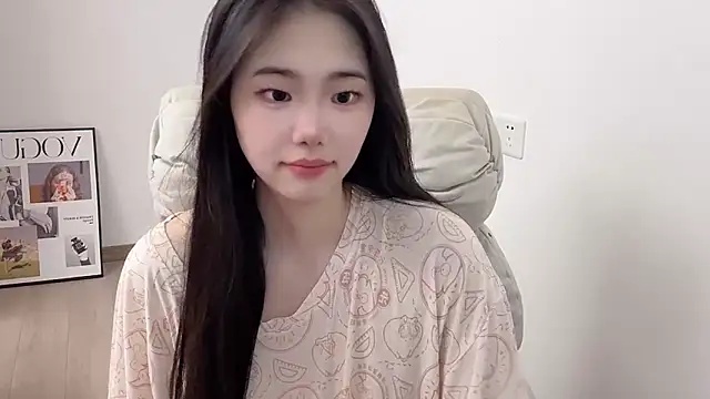 Snapshot of suki-1 chatting on July 14, 2026, 5:01 am suki-1 online show from July 14, 2026, 5:01 am