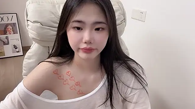 Snapshot of suki-1 chatting on January 5, 2026, 5:27 pm suki-1 online show from January 5, 2026, 5:27 pm