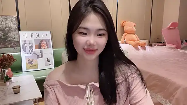 Snapshot of suki-1 chatting on September 30, 2025, 5:35 am suki-1 online show from September 30, 2025, 5:35 am