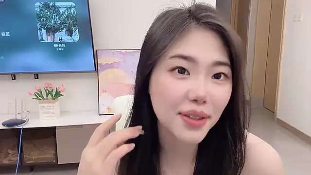 Snapshot of suki-1 chatting on October 28, 2025, 8:13 am suki-1 online show from October 28, 2025, 8:13 am