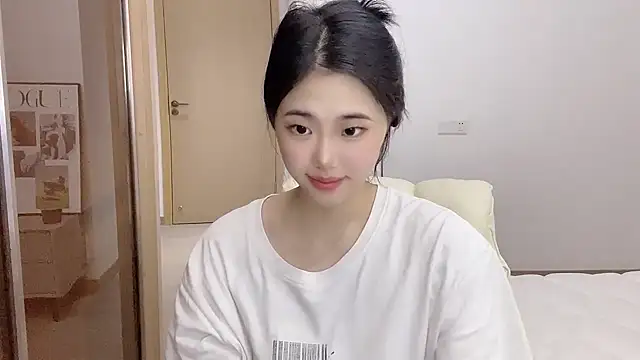 Snapshot of suki-1 chatting on October 17, 2025, 3:25 pm suki-1 online show from October 17, 2025, 3:25 pm