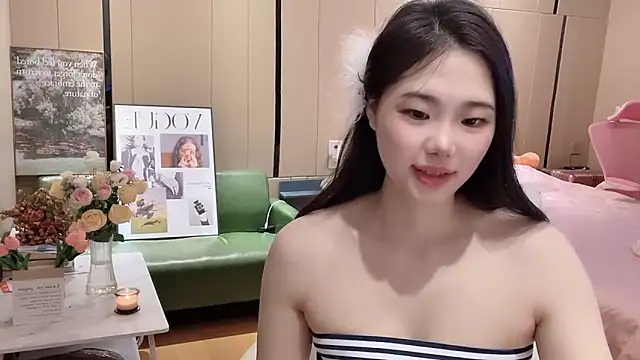 Snapshot of suki-1 chatting on October 5, 2025, 8:38 am suki-1 online show from October 5, 2025, 8:38 am