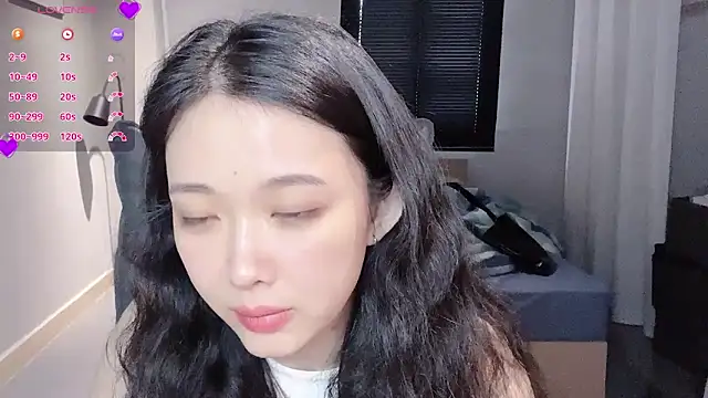 NiNi-baby520 online show from September 27, 2025, 7:14 am