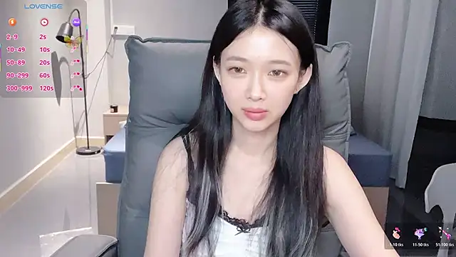 Snapshot of NiNi-baby520 chatting on November 12, 2025, 7:45 am NiNi-baby520 online show from November 12, 2025, 7:45 am