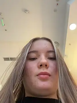 Snapshot of StephanieMur chatting on October 10, 2025, 3:40 am StephanieMur online show from October 10, 2025, 3:40 am