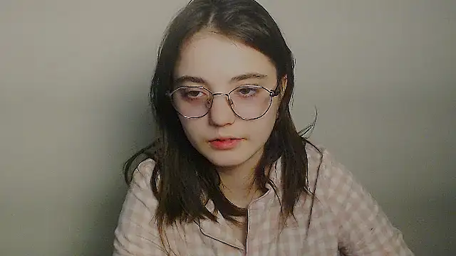 Sun Shine   online show from April 19, 2026, 6:10 pm