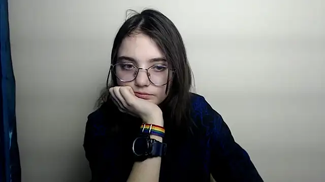 Sun Shine   online show from February 12, 2026, 9:25 pm