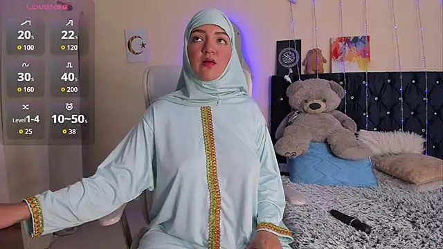 Snapshot of Dana-Alabi chatting on October 16, 2025, 12:35 pm Dana-Alabi online show from October 16, 2025, 12:35 pm