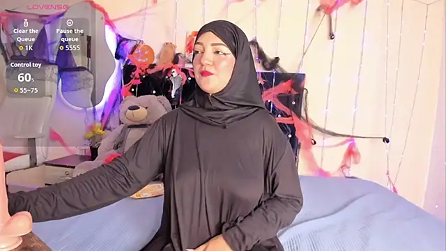 Snapshot of Dana-Alabi chatting on October 29, 2025, 12:26 pm Dana-Alabi online show from October 29, 2025, 12:26 pm